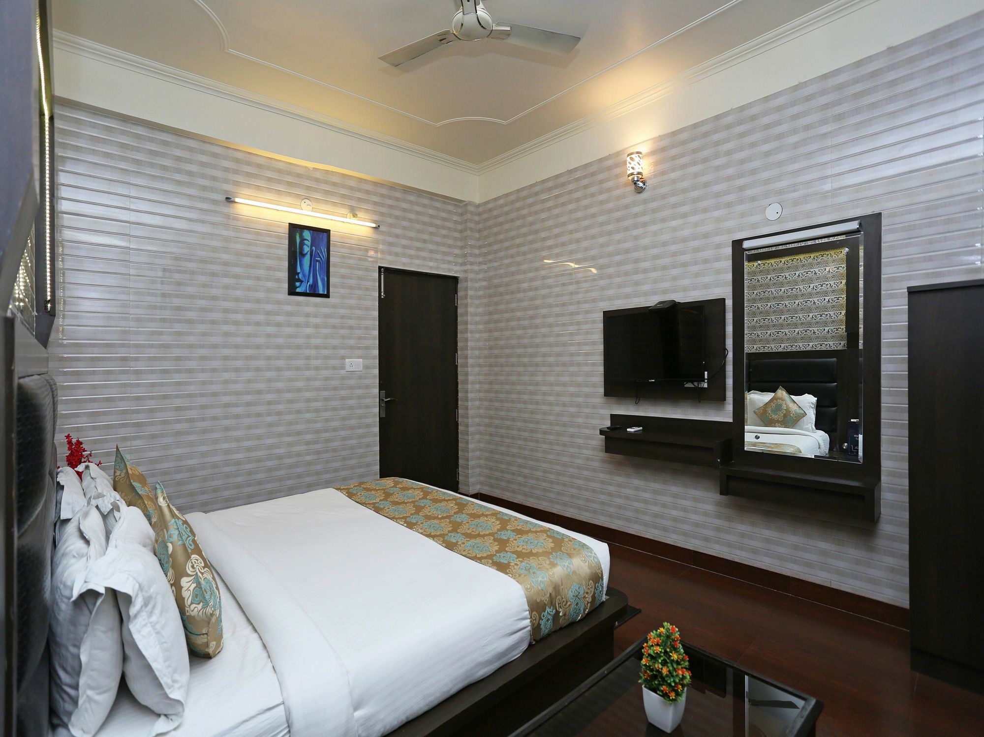 Oyo 5540 Etiler Hotel كاترا المظهر الخارجي الصورة